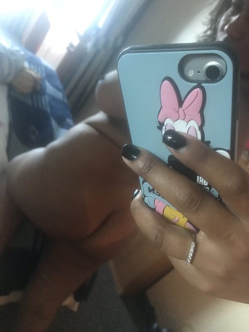 Am I still wearing my swim suit? https://t.co/65oh1ZR8XJ