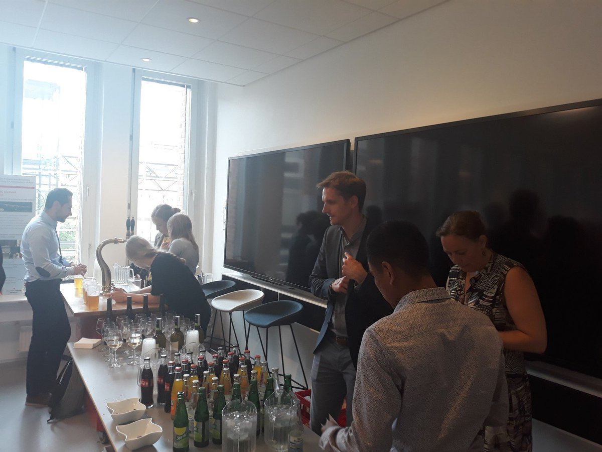 INFRASTAR_ITN's tweet photo. Back to the 3rd @EUSciComm @MSCActions @INFRASTAR_ITN  #ImplementationDay @COWIdk.
Time to share knowledge and discuss #Industries #Academia over drinks &amp; snacks -> Cocktail &amp; networking 🥂🍻 https://t.co/nnnv0OgfJa