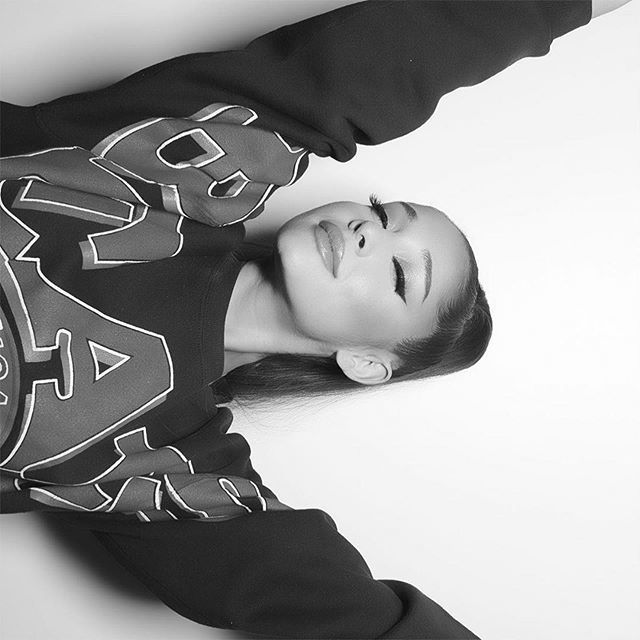 thelaboratoryok's tweet photo. #Repost @arianagrande https://t.co/hIiLbGEebt https://t.co/scIftDkeTw