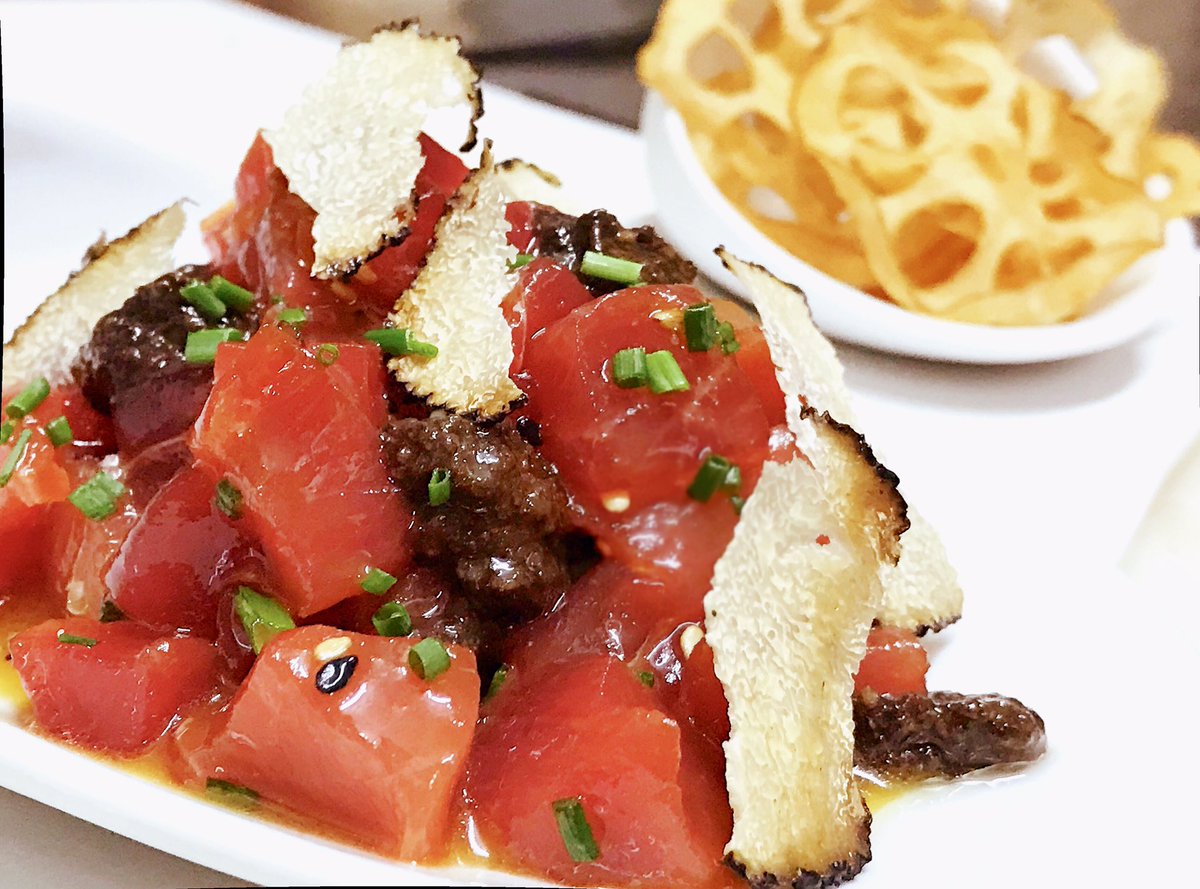 Qué bien sienta en verano un tartar de atún rojo salvaje @AtunRojoGadira con trufa y yemita de huevo ecológico <a href="/Oilobide/">Oilobide</a> .
Hoy nos toca descansar y disfrutar pero mañana tenemos todo listo para que seáis vosotros los que disfrutéis en Sukalki.
Reservas en el 945279654
On egin!