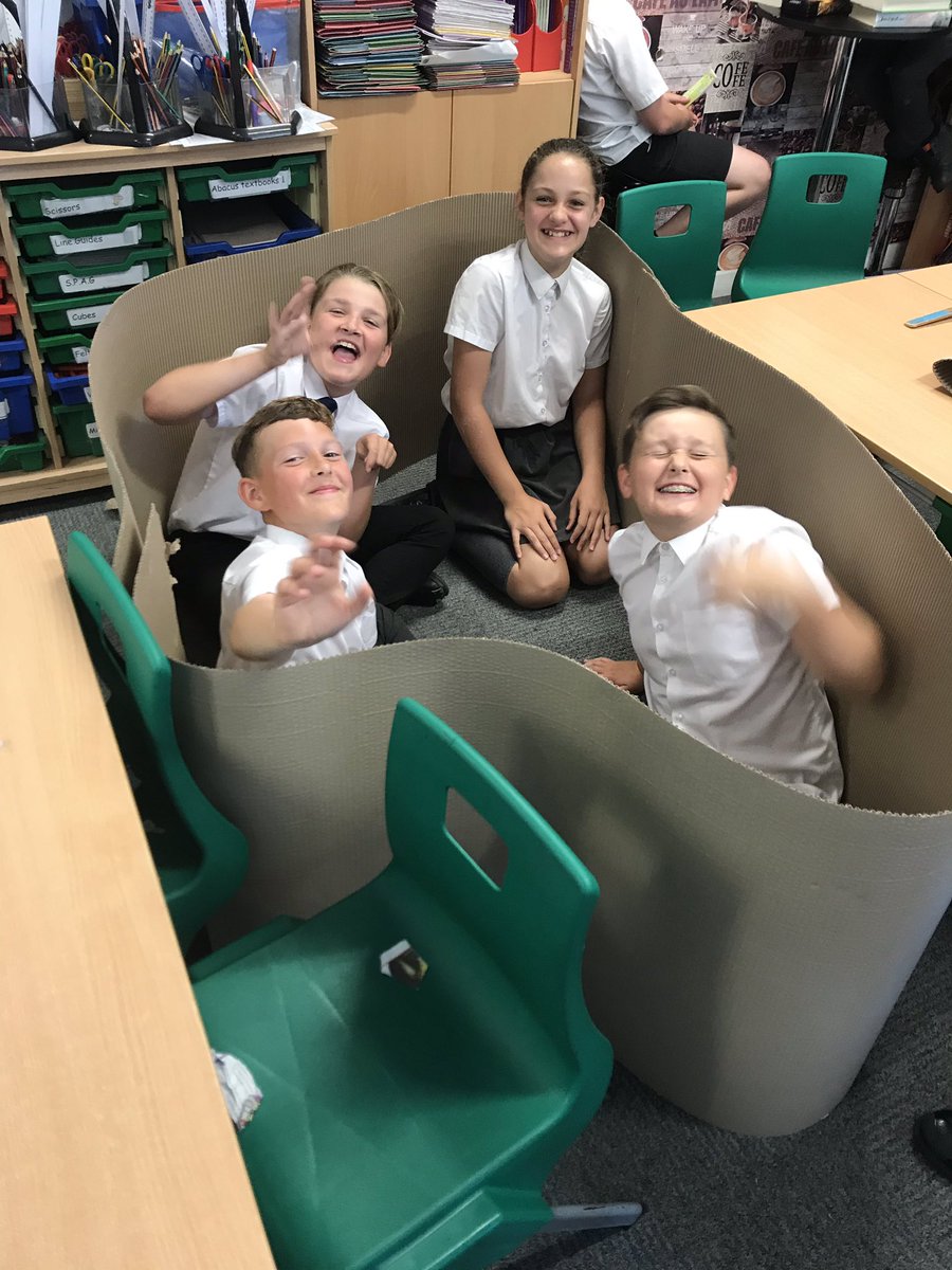lordswoodpri's tweet photo. Some photos of the #GAF2019 workshops. #gardening #papermache #paint https://t.co/AoZHNvsZ93