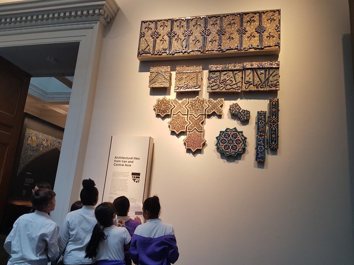 HPA_Philip_Lane's tweet image. Year 5 are having a splendid time investigating ancient Islamic art @britishmuseum 
#HPAPLTrips
