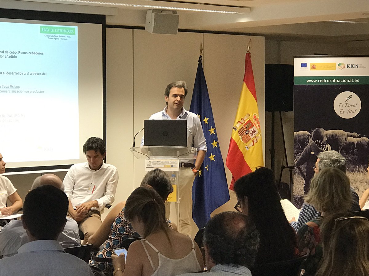 👉 #Comercializacion de #ganado en común 

✅Viene a solucionar el problema de comercializar #bovinos en fase final del #cebo y pocos #cebaderos comunitarios en #Extremadura 

✅Es una de las #BBPP de #PDR de nuestra publicación @mapagob 

#RRNBuenasPracticas #PDR #FEADER