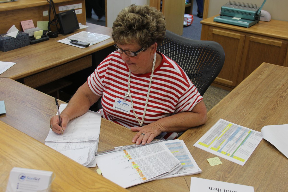 SonSetSolutions's tweet image. About half our staff are volunteers like Velma who comes in a couple of times a week to help out as our receptionist. If you know someone looking to serve the Lord on a volunteer basis, tell them about the opportunities at @SonSetSolutions. #LookingForVolunteers #ServeHere