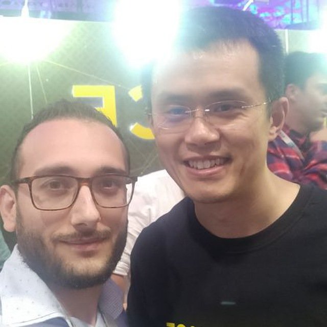 NeilCassar6's tweet photo. @cz_binance At delta summit last year <3 https://t.co/gnsv6ZTZK3