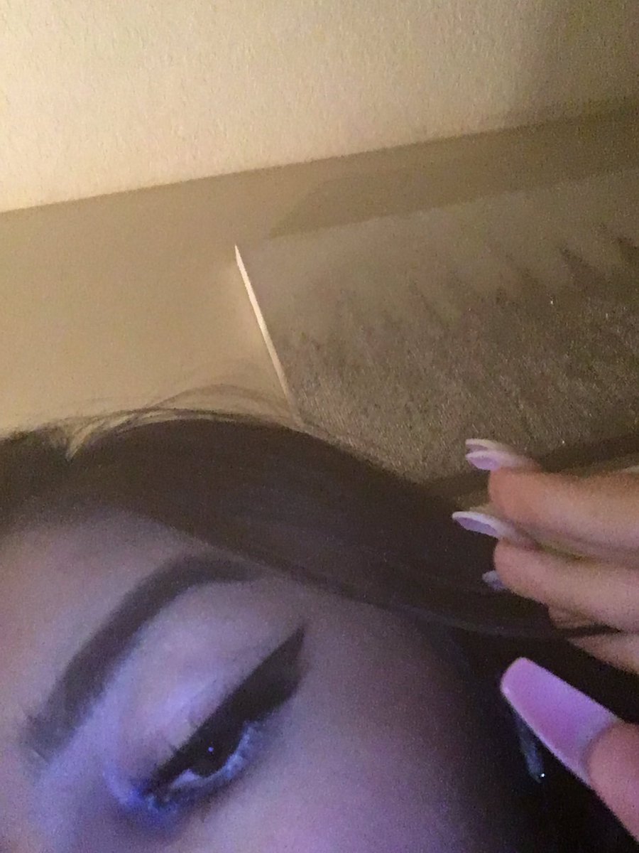 deletedbuhbye14's tweet photo. Y’all like my eyeliner https://t.co/OZERzbJJ44