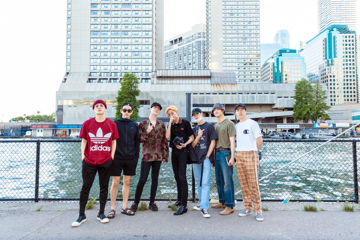 [ #GOT7NOW ]
우리 여기 함께~ 오늘도 뜨거웠던 기억들!
@cityoftoronto

#GOT7 #갓세븐
#GOT7_SPINNINGTOP
#GOT7_BETWEEN_SECURITY_AND_INSECURITY
#GOT7_ECLIPSE
#GOT7WORLDTOUR
#GOT7_KEEPSPINNING