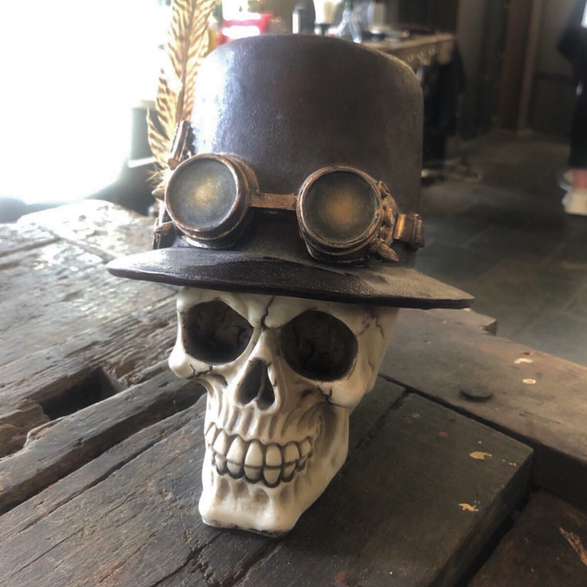 Cambridge mornings start with a trip to #therogury for an #espresso from #thebrewproject &amp; <a href="/grainculturehq/">Grain Culture</a> fruit bread. The Panama Finca Hartman - tropical fruit, funky &amp; spicy is my thing at the moment 💥
#cambridgespecialitycoffee #coffee #caffeine #dailygrind #specialitycoffee