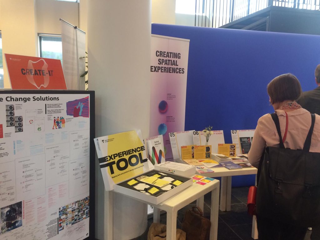 Anne Moes tweet media