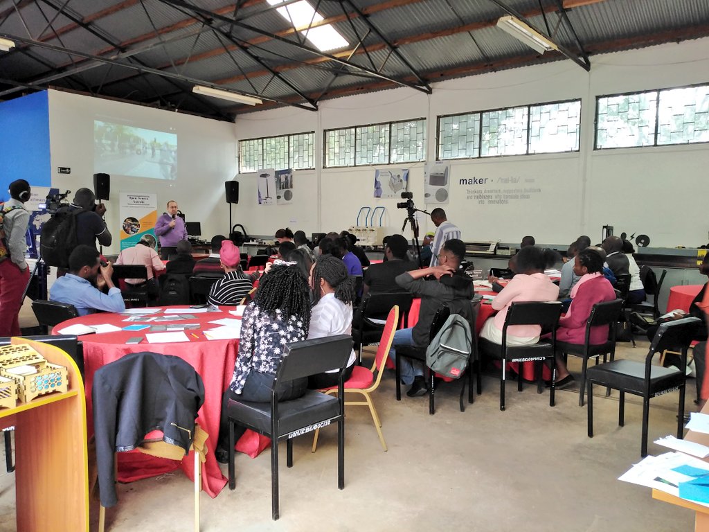 fablabnairobi's tweet image. 'You travel at the speed of life when you cycle...' Ivan Feys,
 Deputy Head of Mission representative of Belgium Embassy.  Speaking at the @open_seneca Maker Space #Nairobi air quality sensing and monitoring bootcamp. 
#BeatAirPollution #HewaYetu #ActNowForQualityAir