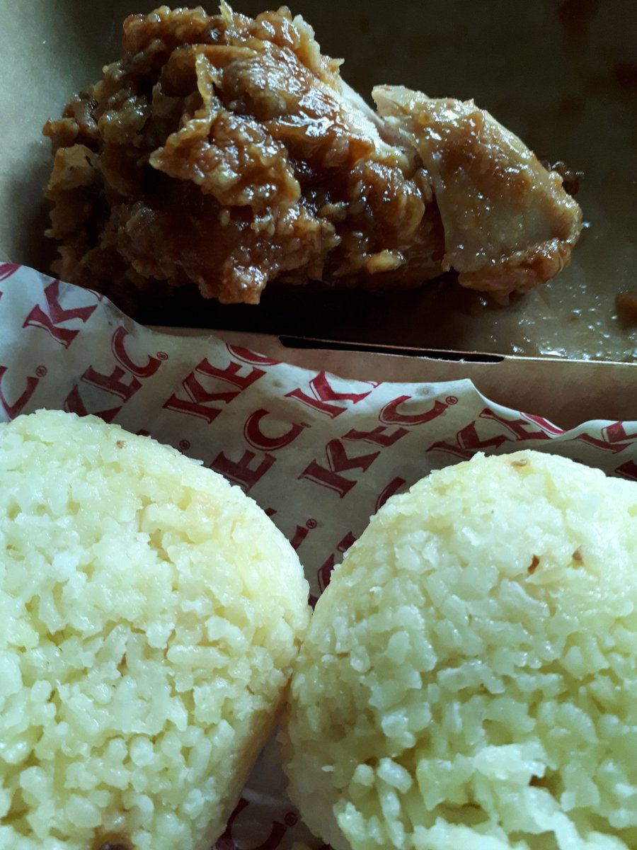 Sy2526Sy's tweet photo. Super duper late lunch😋
Kain tayo mga Mahal @bernaedokath
@imdanielpadilla 😍👸🤴
Sabi ko next time bumili ako pati extra garlic rice bibili dn ako..Wlng dietdiet muna today
Kinda sad Lang sold out na daw #KFCChaco😔
#KFCGarlicChickenButter
@KFCPhilippines https://t.co/keAIZOIkWw