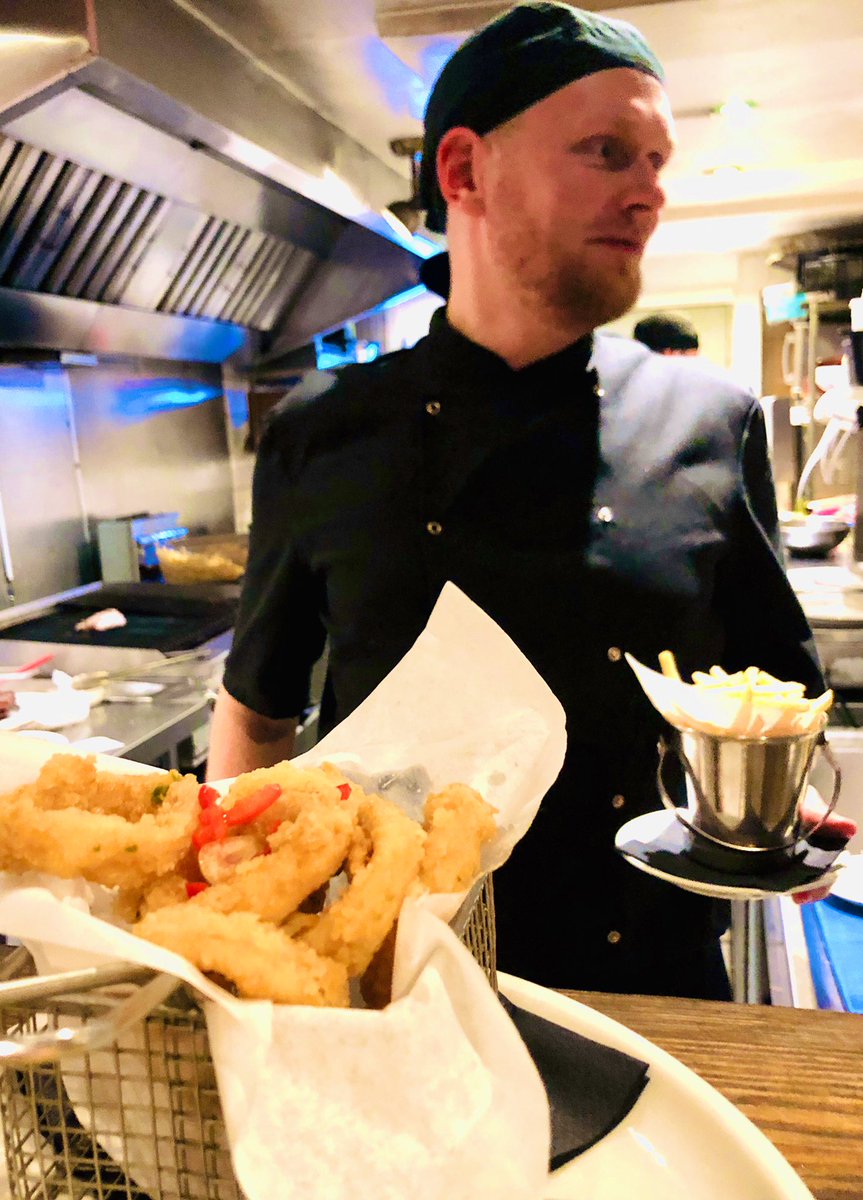 banightsuk's tweet image. Meet Daniel Rekowski Second Chef in Command “A good steak is one of the true pleasures in life”

#chef #secondchef #TuesdayThoughts #TuesdayMotivation #Foodiechats #FoodForThought