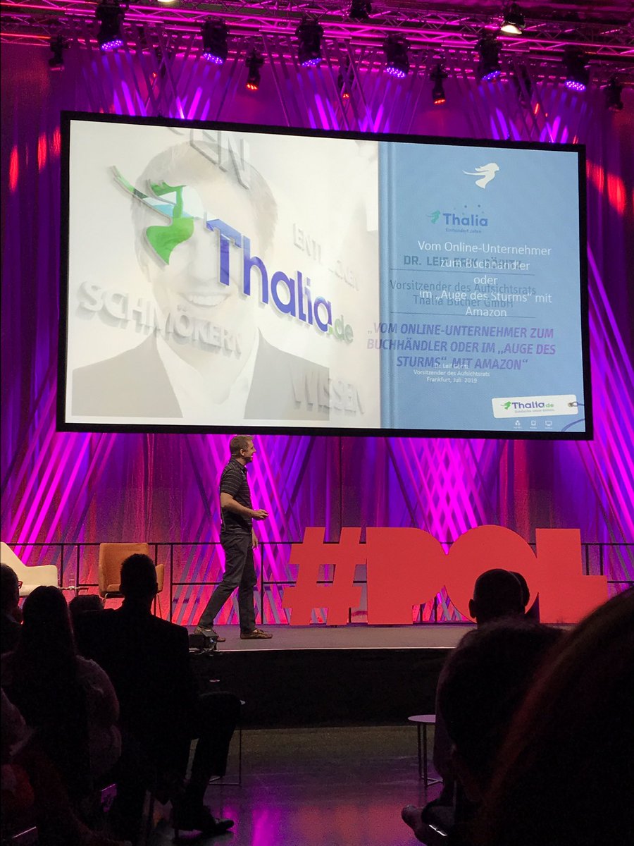 smunko's tweet photo. Spannender Vortrag zur „Future des Retail“ von Dr. Leif Erik Göritz von Thalia und @tolino_de #pol2019 #Marketing #OnlineMarketing https://t.co/UcVcEOZ2dQ