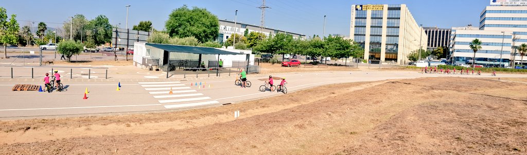 cebllob's tweet photo. Avui 20 esportistes del Campus de Futbol @fclevantelp participen a l'activitat de #PedalsalsCasals al @parciclistallob #activitatsestiu @UCECcat @esportcat @AjSJDespi https://t.co/66QZOTU7zS