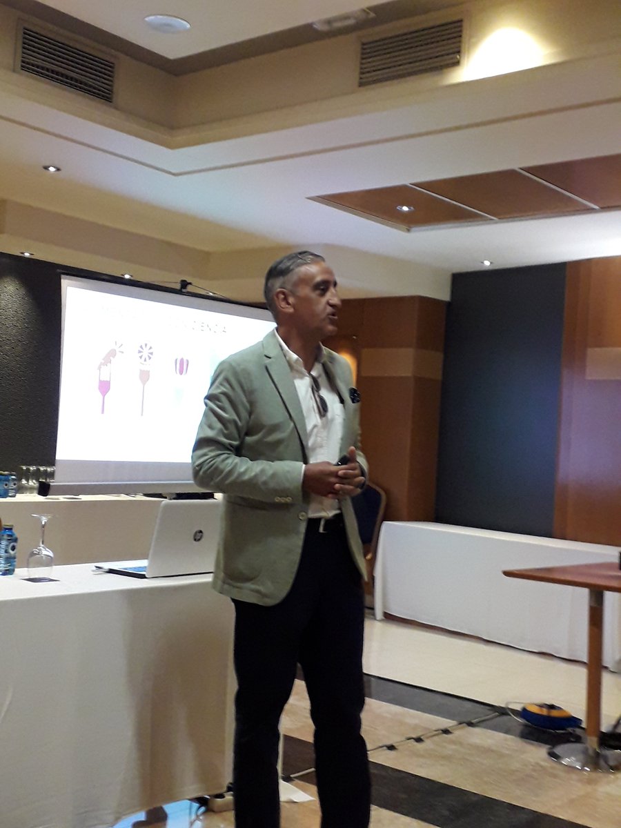 JoseAntGarrido's tweet photo. Divulgando la Ciencia de la nutrición, la alimentación y la salud. Con @_afmurillo en los #UalCdv2019 https://t.co/vr8snFXyNI