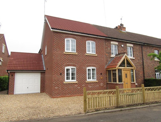 HuntersDN21's tweet photo. 🏠East Ferry Road, Wildsworth, Gainsborough.
Offers in the region of: £250,000 🏠

Hunters are delighted to offer to the market this four bed semi detached house.
VIEWING IS HIGHLY RECOMMENDED...

📞 To arrange a viewing call us on - 01427 616118 https://t.co/cvFtuj6oY5