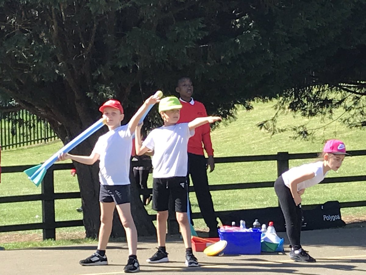 LumbertubsPri's tweet photo. The children are really enjoying the KS2 sports competition this morning. #fitforlife https://t.co/iSkC4zKNCg