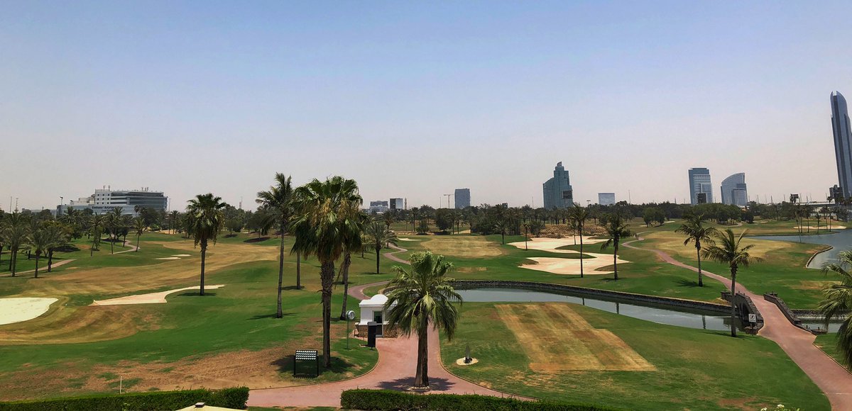 MichaelVlismas's tweet photo. Didn’t take me long to find a golf course in Dubai. 🏌️‍♂️

#RedFinalTour lunch @DubaiCreekGolf. https://t.co/74bOwniSEb