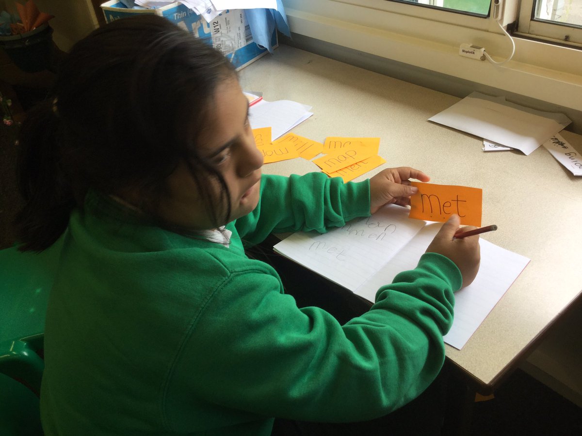 AbbeysL8's tweet photo. Trying really hard Practising her phonics. https://t.co/7zDoosav2D