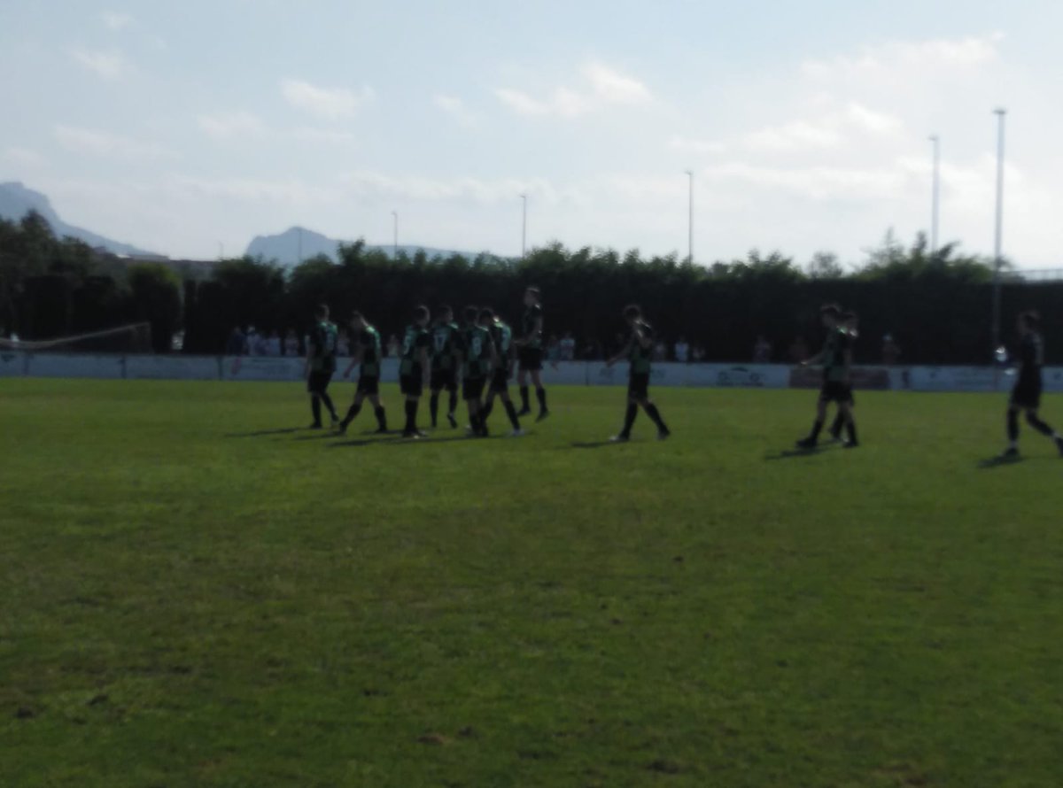 PuenteCastroFC's tweet photo. 🏆 COSTA BLANCA CUP

⚽ CADETE 'A' - FASE DE GRUPOS

📝 @PuenteCastroFC 3-2 @ADVilladeMadrid

#OrgulloArlequinado 🔴⚪
#VaPuenteVa #SomosFútbol #SomosFormación https://t.co/5LpbufpOUJ