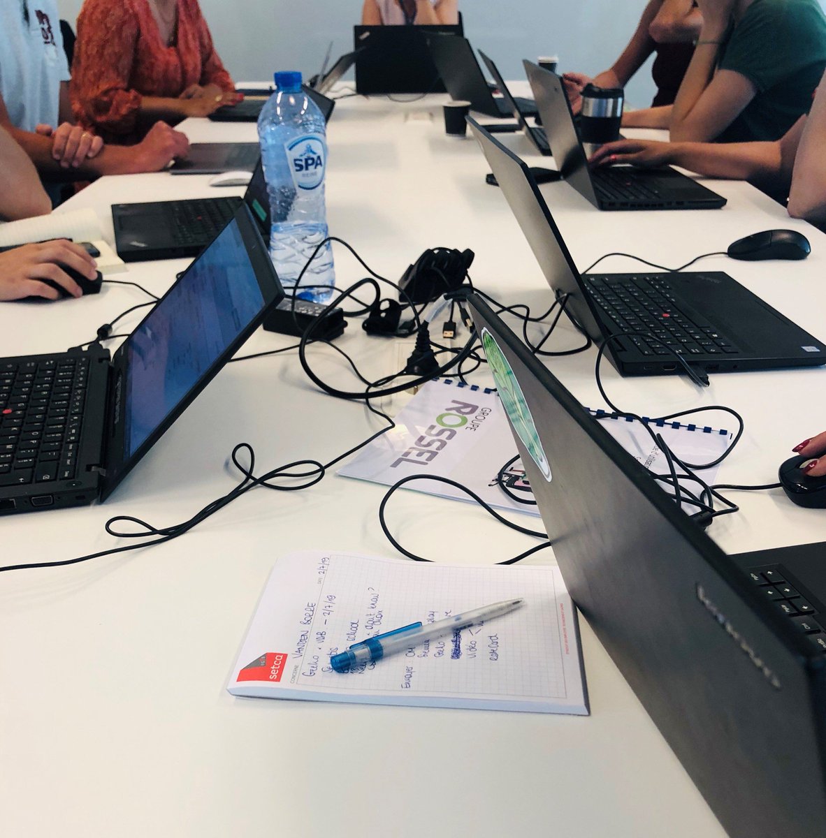 Circemalice's tweet photo. Concentration 🤓 #Formation #Rossel #Media #Advertising https://t.co/sUNsVL1Mit