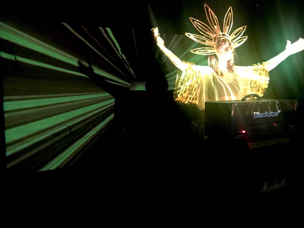 DasFluffTwit's tweet image. BITE TONGUE - A #devised #theatre piece with music by Dawn Das Fluff is happening in #Berlin July/Sept/Oct at InnovationArtTheatre facebook.com/events/2386569…