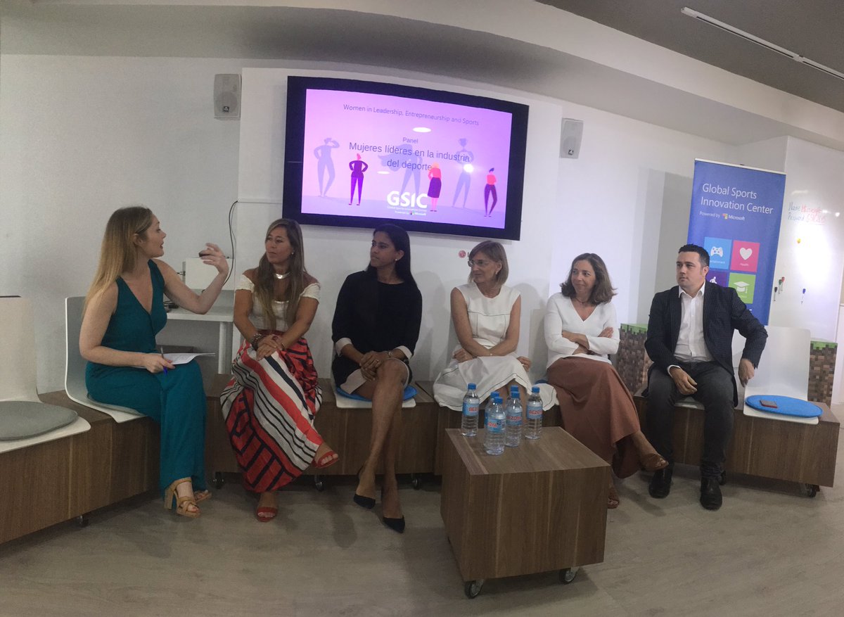 Leadership Woman Football tweet media