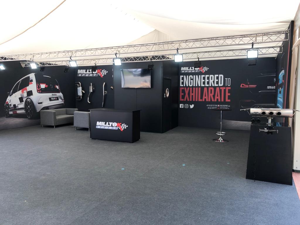 ExhibitionVis's tweet photo. With less than 48hrs till @fosgoodwood 2019 the stand for @MilltekSport is shaping up very nicely, well done team!! #standbuild #exhibitionlife #furniturehire #avhire https://t.co/cnhlBhKo7V