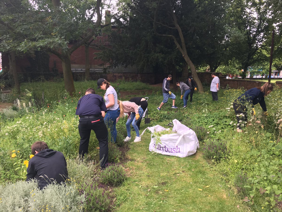 TeamCannock's tweet photo. The Team have started their garden renovation at St Luke’s Church in Cannock. We have been blessed with ☀️ so far, come down and see their good work and say hi if you’re around #cannockteam6 @SaferCic https://t.co/cE2bERWpCg