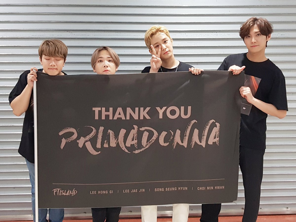 visuaLeader's tweet photo. FT with Thank You Primadonna huge pentastick fanart 💕

#FTISLAND #FT아일랜드 #FTISLANDfanart #이홍기 #이재진 #송승현 #최민환 #fanart #FT12LAND4EVER https://t.co/bVt0QJBqUr