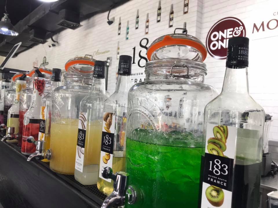 lmiuae's tweet photo. Open day started! Some special creations during the day. Don’t miss it,come and try it
. . .
#lmiuae #openday #foodtasting #pastry #gelato #folletto #cocktailmachine #mec3 #mec3incups #mia https://t.co/j0E2lTYZgX