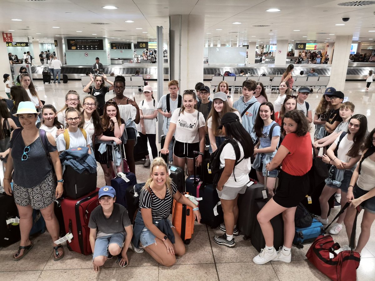 Weald School Trips tweet media