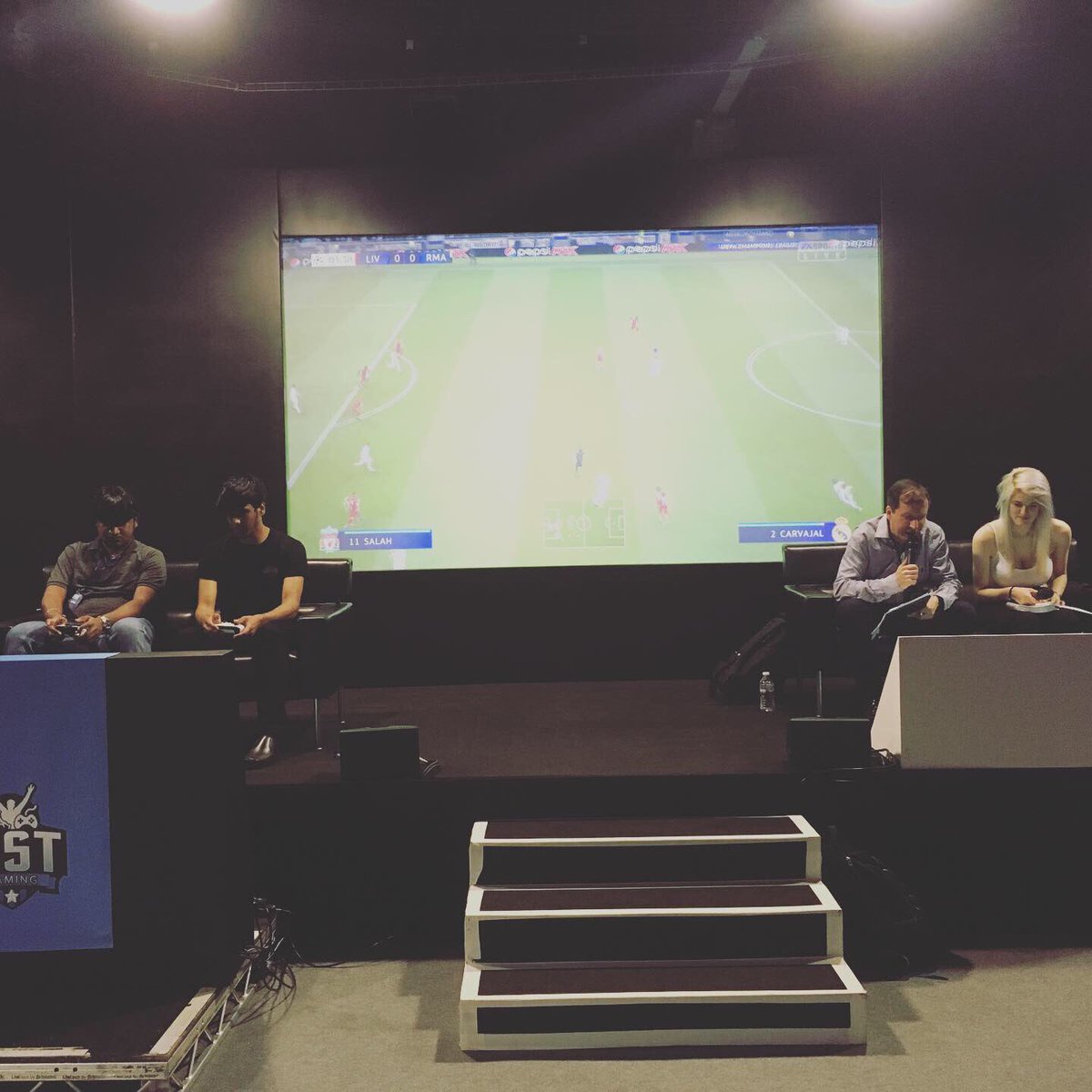 A busy but fun day with friends and #sportstech  at  #chelsea stadium.  #fistworldseries