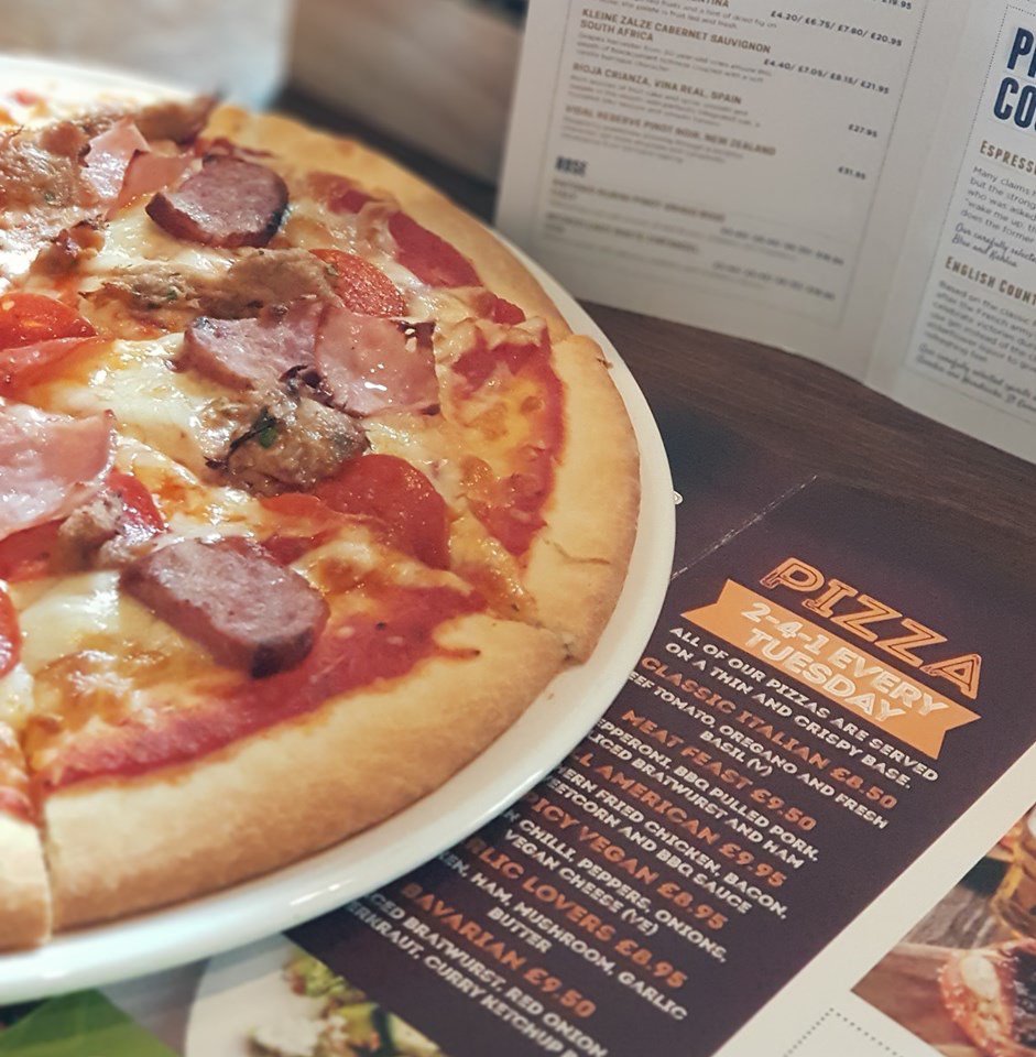 NottsATW's tweet photo. It's Two-sday, so why not get 2-4-1 on our delicious pizza selection?🤤
From Classic Italian to Spicy Vegan or even Bavarian... we have something for everyone! I know what i'm having🙋😍
Served from 12pm, every Tuesday!
#twosday #241 #twopizzas #joeyspecial #bierkeller https://t.co/Ho4cyZkvQt