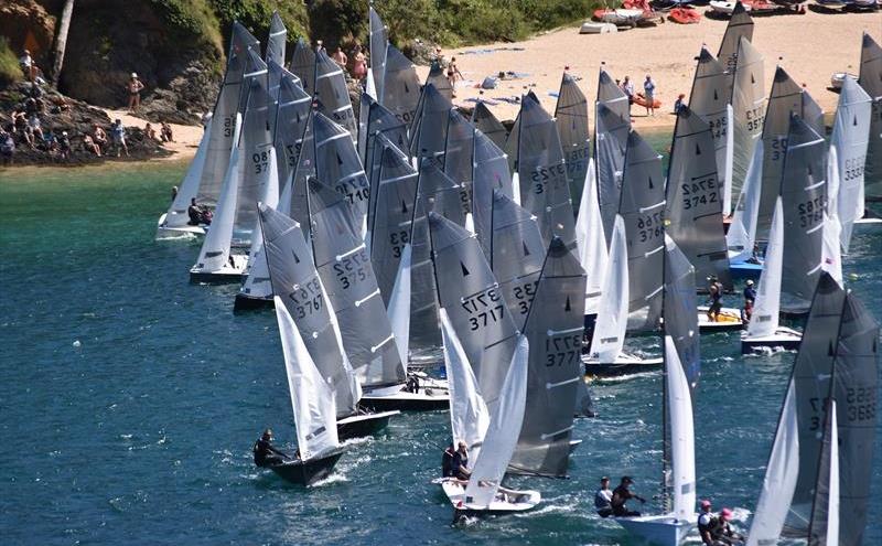 yandyfeed's tweet image. Salcombe Gin Merlin Rocket Week 2019 preview: An iconic and unique event on the sailing calendar - @merlin_rocket @SalcombeYClub @SalcombeGin yachtsandyachting.com/news/219274/Sa…