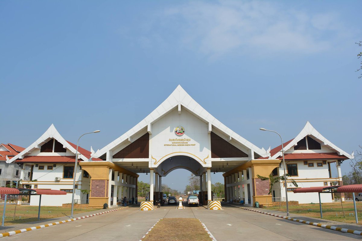 exotic_laos's tweet photo. Located in #SoutheastAsia at the center of the Indochinese peninsula, #Laos has borders with 5 nations: Thailand (southwest), Cambodia (southwest), China (northwest), Vietnam (east), and Myanmar (northwest).
See more at: https://t.co/wviWHbU1y3 https://t.co/LsHBN3p5MU