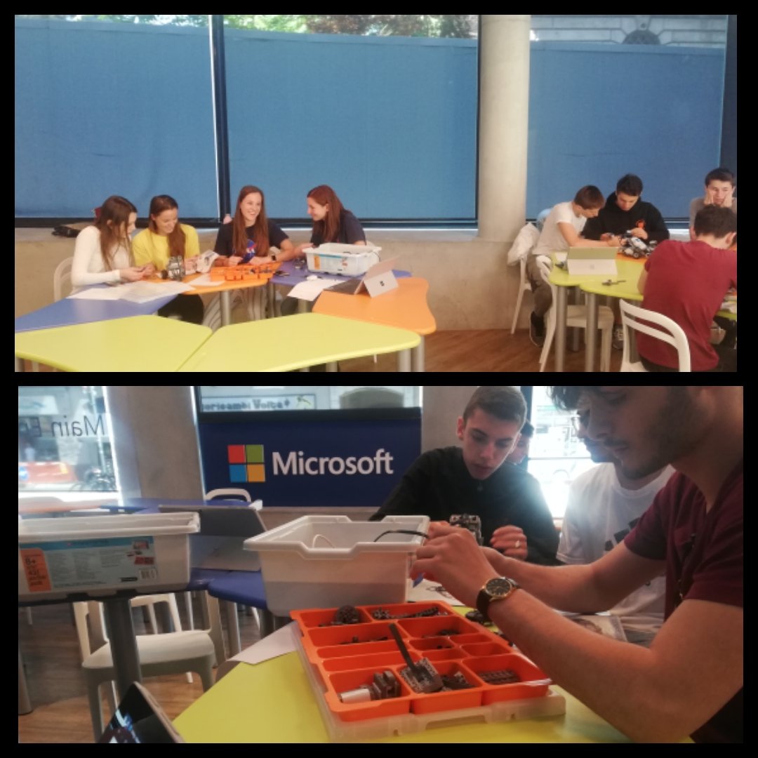 Debora_FMD's tweet photo. Continua la mattinata dedicata alla costruzione robotica per i ragazzi della #SummerSchool di @fmdigitale con @microsoftitalia.
#NXT #Lego #LEGONXT #robot #ambizioneitalia https://t.co/SBUR97FUl6