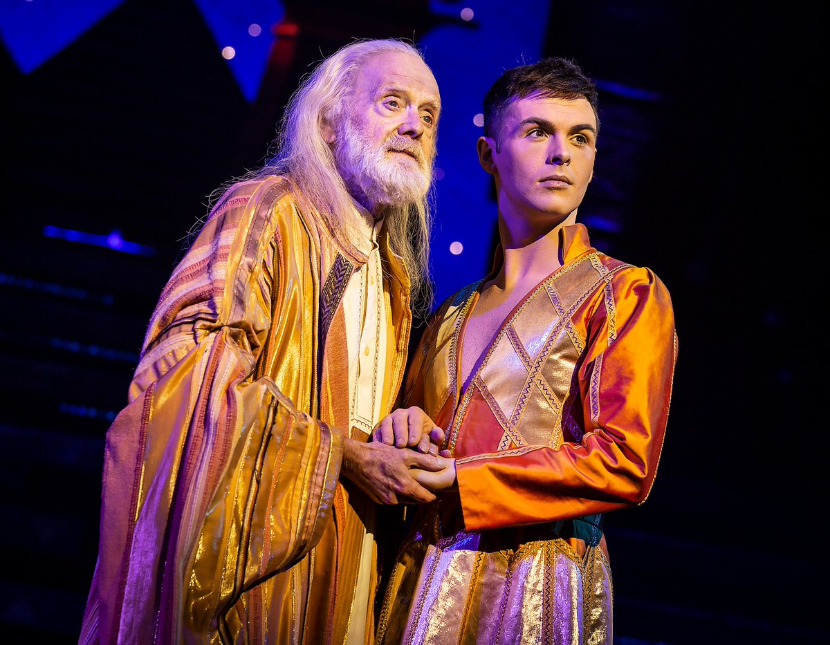 brumhippodrome's tweet image. 🌈 OPENS TODAY 🌈

We are so excited that @JaymiUJWorld is back in Birmingham with Joseph and the Technicolor Dreamcoat. Have you got your tickets yet? #JosephInBrum

Book now: bit.ly/2ZMkbEM
