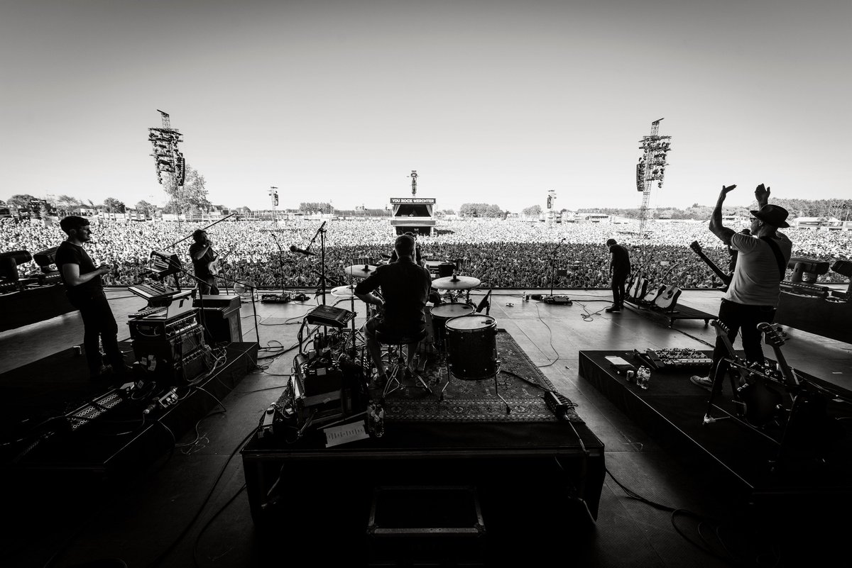 bearsdenmusic's tweet photo. Rock Werchter! Thank you for one of the most incredible experiences of our lives. That’s was insane and you were all unbelievable! Cannot wait to head back to Belgium next Feb to play the legendary Forest National! Tickets: https://t.co/sO83mdMyjs https://t.co/c5qqlnLago