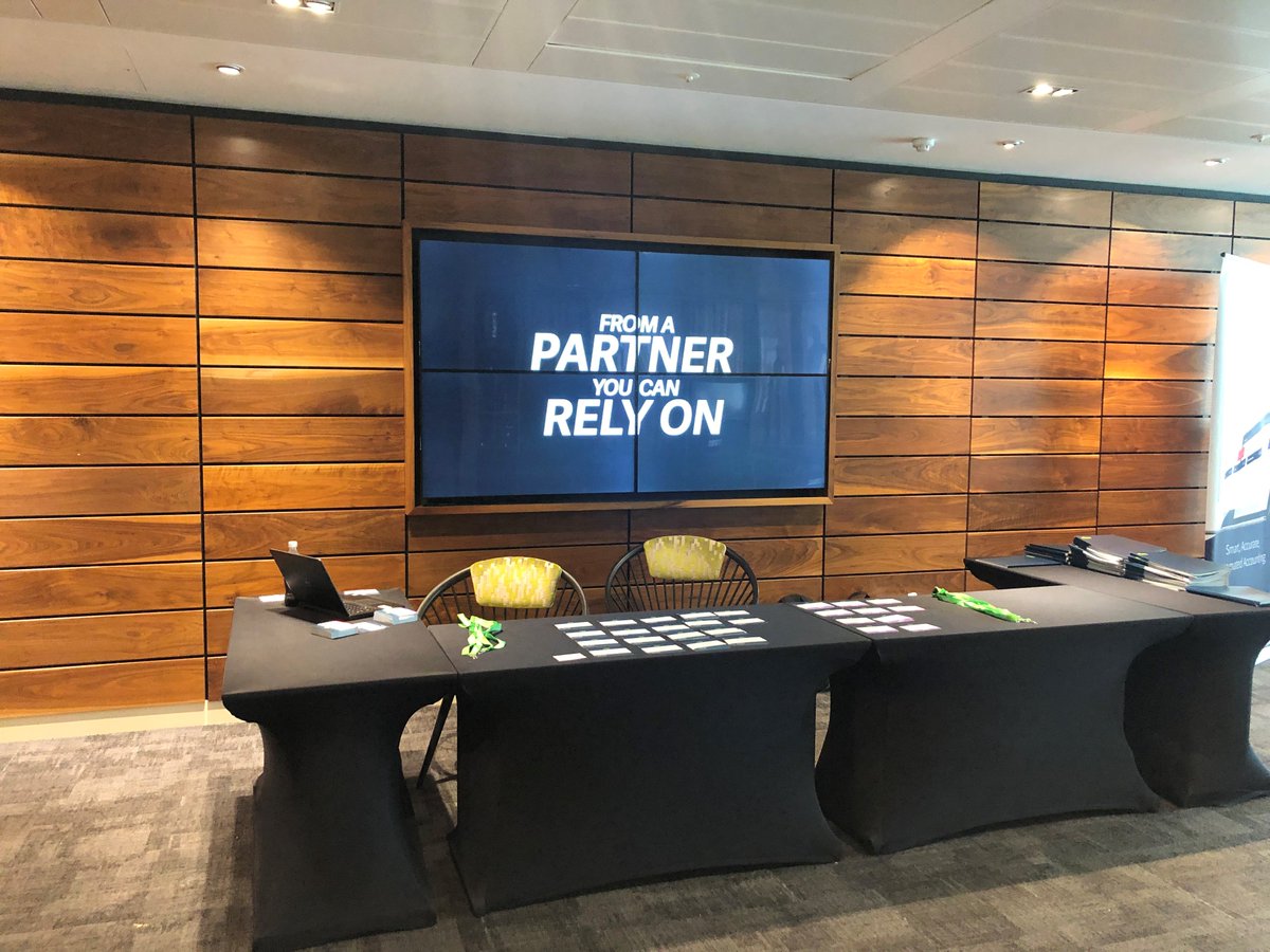 sageuk's tweet image. We're excited to be in #London for our #SageRoadshow today! 😆🙌

Our very own Sage expert @juliawedgwood is on stage helping attendee's to unlock the value of their software.

Get the latest hints and tips in our #Accountants &amp;amp; #Bookkeepers hub 👉 1sa.ge/2QVE50uRvl7