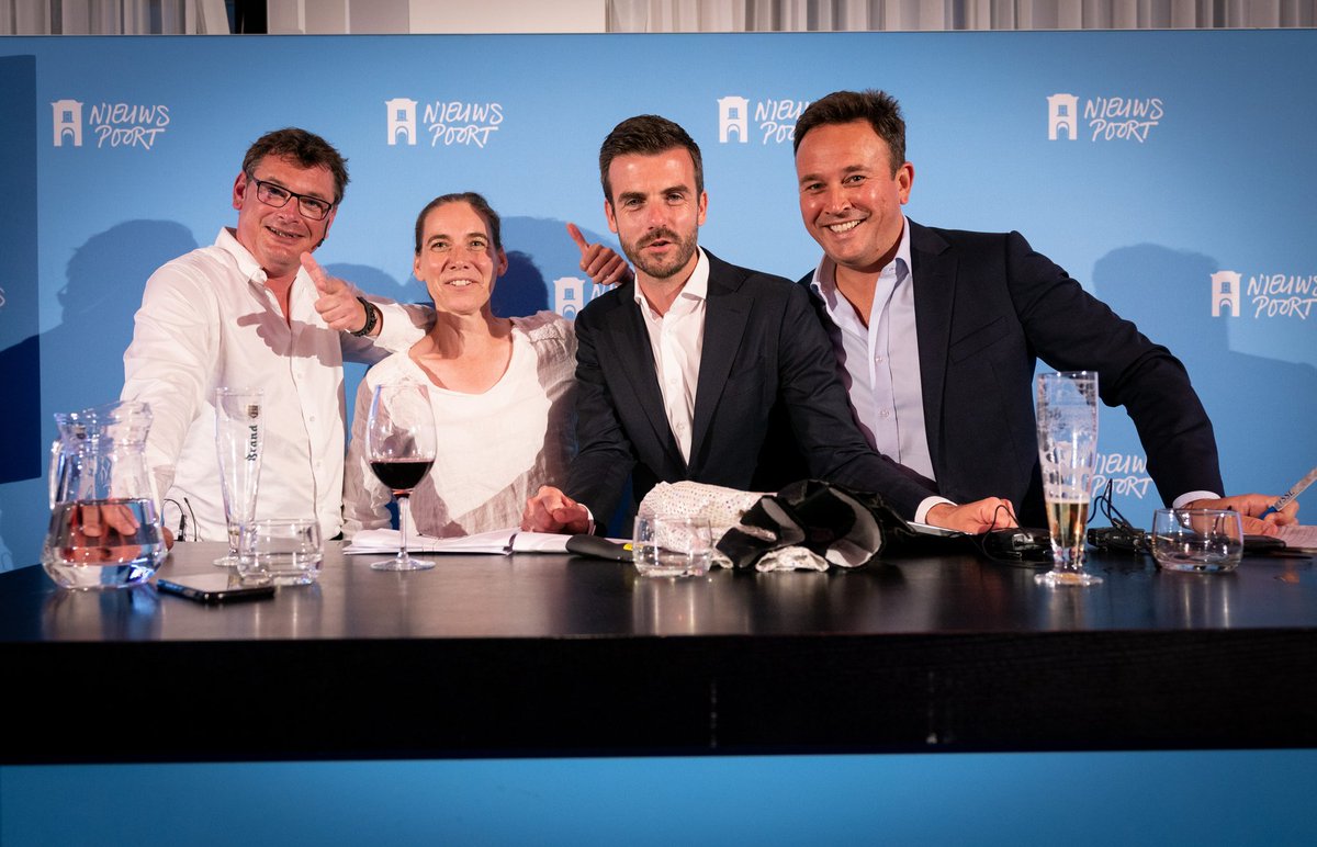 IngeCommissaris's tweet photo. De grote politieke show ππππ
#welldone #dutchpolitics #dutchpress #lastnight
Picture πΈ : @beekmanfoto ππ
@rietbergen https://t.co/wLIf3gxn3F