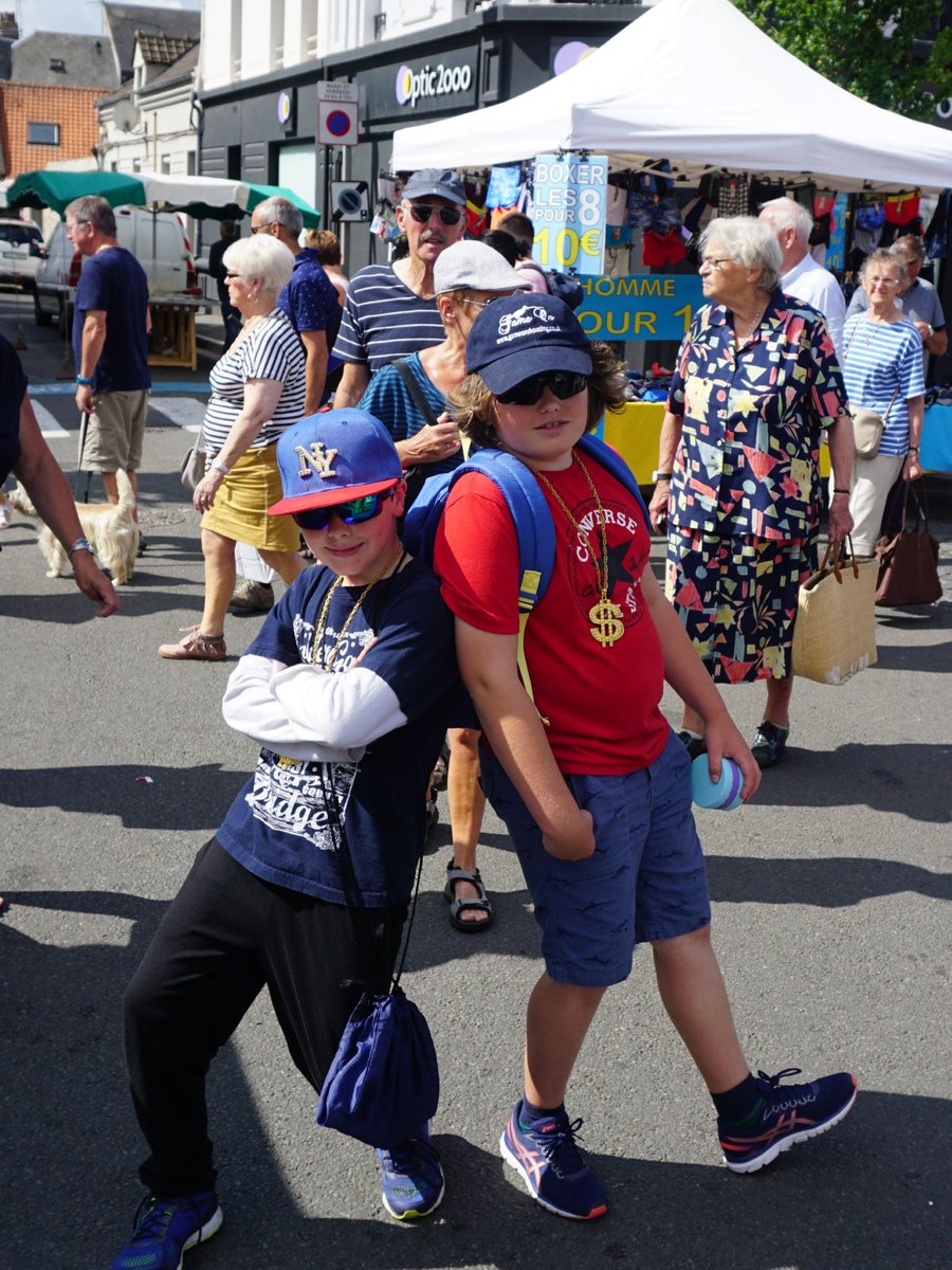 SHPrepMFL's tweet image. Chilling at the marché...#shpfrance2019