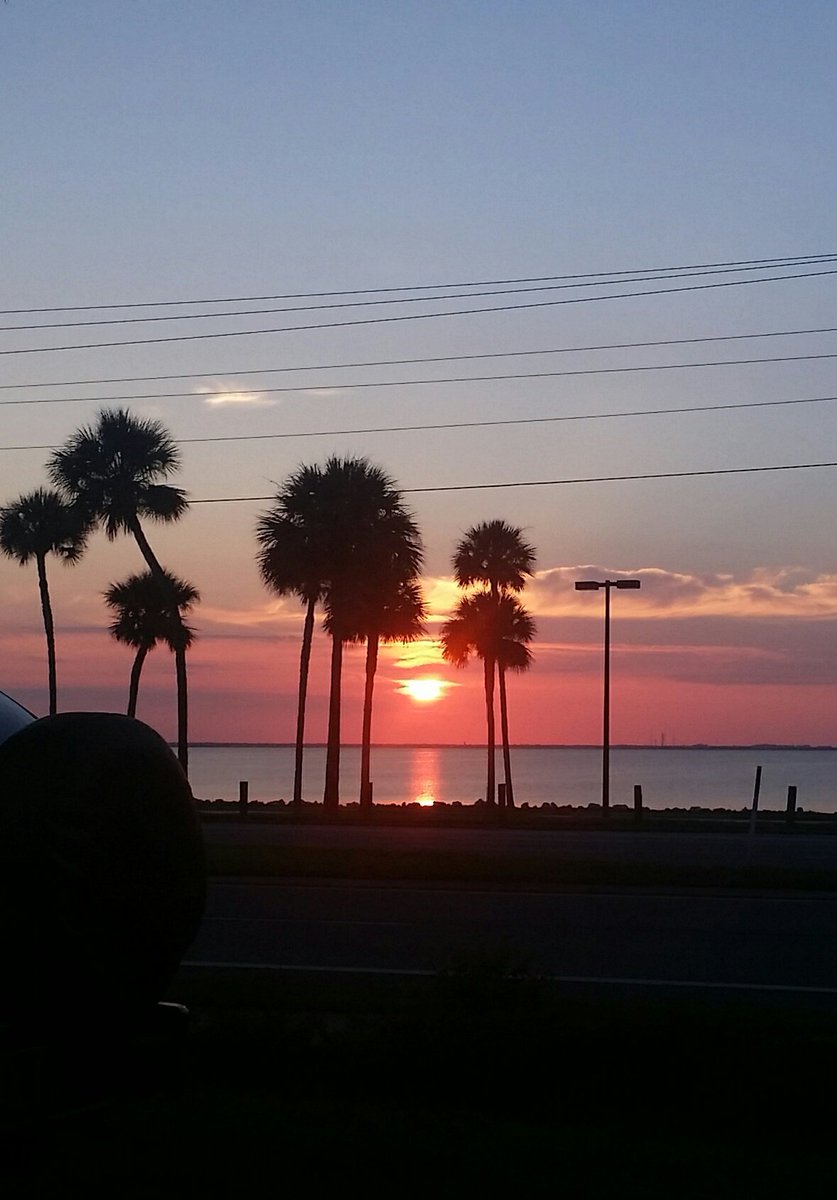 SpaceCoastSkies's tweet image. Loopty lou&apos;s while waiting for the #AA2 #AscentAbortTest2 @NASAKennedy #CCAFS #SpaceCoastSkies @NASA_Orion