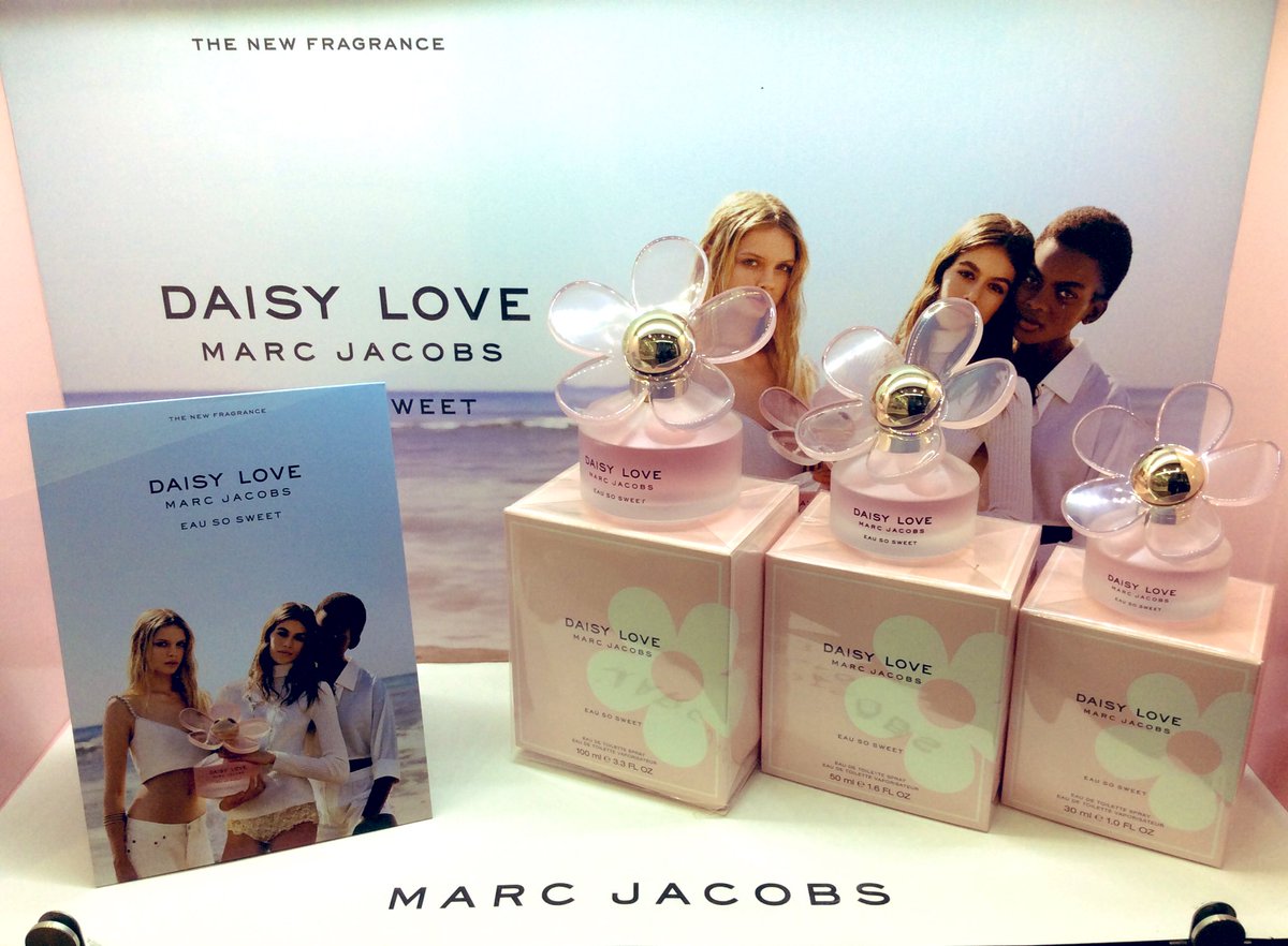 TpsBasildon's tweet photo. ✨ TODAYS NEW LAUNCH✨

🌸Marc jacobs- Daisy Love eau so sweet 🌸

Available in 3 sizes, come in and try this amazing new fragrance

@EastgateTweets @TPSPeople #Basildon #Theperfumeshop https://t.co/R7QMDzBfNL