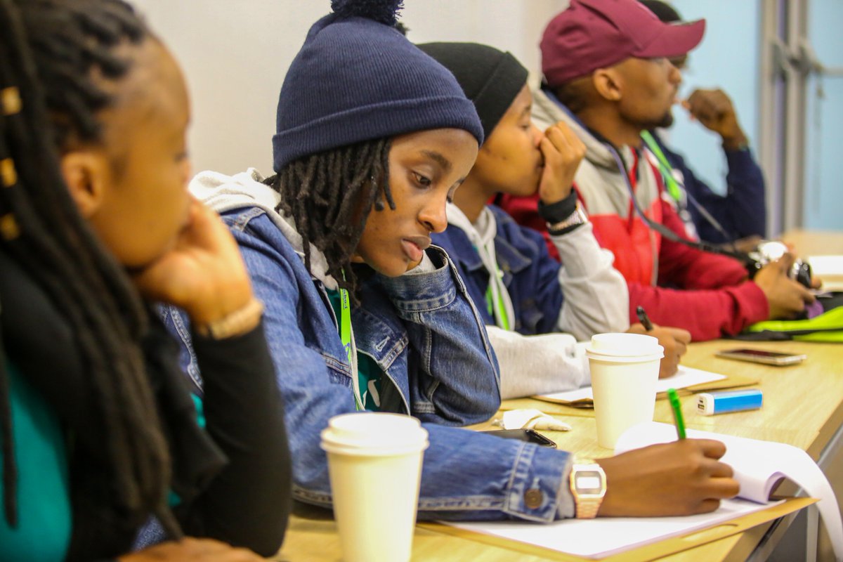 uwcgci's tweet image. Day 3: Workshop, Training and Development, Paper &amp;amp; Institutional Presentation

TOPIC: The 4th Industrial Revolution on Education and Employment, 4rendered by Siphosethu Matomela from University of the Western Cape 

#GCC2019
#4IR4AFRICA