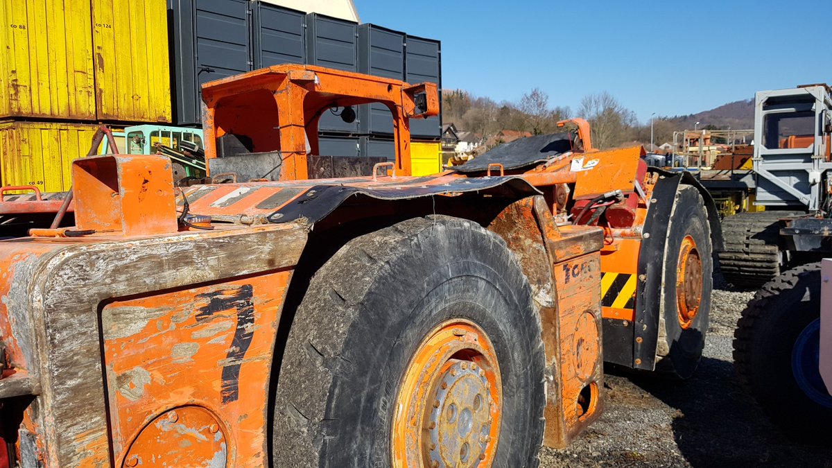 MiningMinera's tweet photo. Used Mining Loader for sale #Toro 400 #Loader  year 2009 - 2005  . Deutz Diesel Engine #Mining #Mineria #Bergbau #Machines #scooptram #Atlascopco #Tunnellader https://t.co/NycmHlBXd4