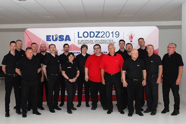 Presenting: the umpires and referees of #eusabadminton 2019, aka the keepers of order on court, fair play and, most importantly, score 🧐🏸🏸
Thank you for your hard work 👏👏👏
#eusaunisport #badminton
<a href="/eusaunisport/">EUSA - University Sports Europe</a> ift.tt/2Jjw6DG
