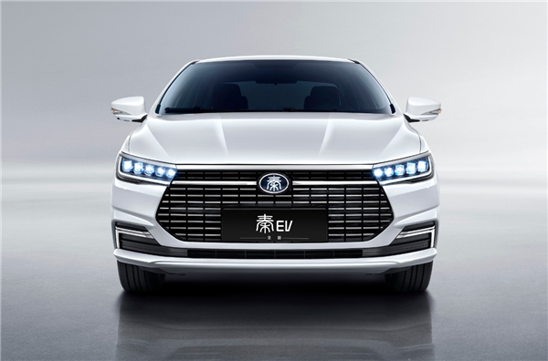 Gasgoo_com's tweet photo. Chinese automaker @BYDCompany released a set of photos about the all-new #BYDQinEV, which is likely to go on sale in the third quarter of the year. #BYD #BYDQin #BYDNewModel #gasgoo https://t.co/YFbVMCAg5K https://t.co/Yci2ynyzkb