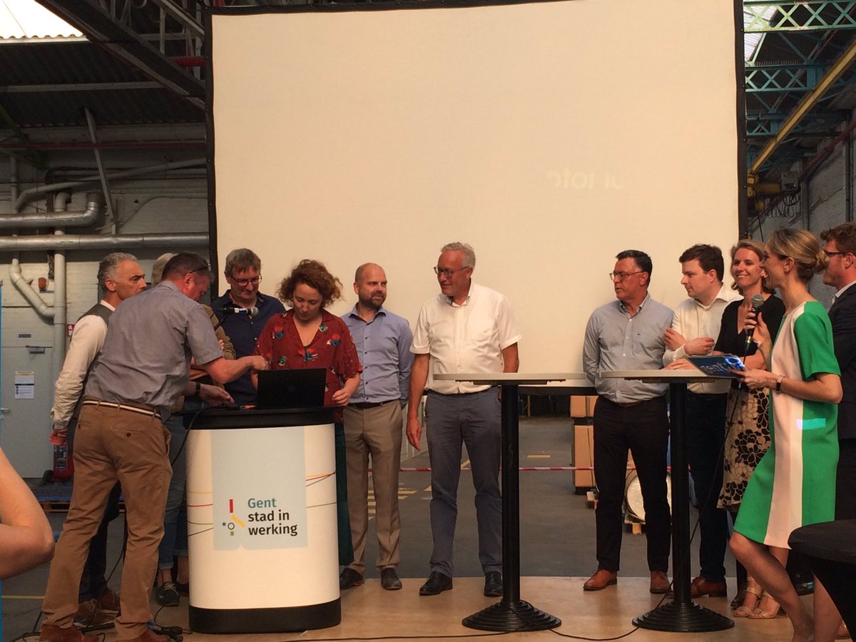 GreetjeAllaert's tweet photo. Het is gebeurd. Het ambitieuze Gentse #arbeidspact werd ondertekend! https://t.co/q9ApJAmoby