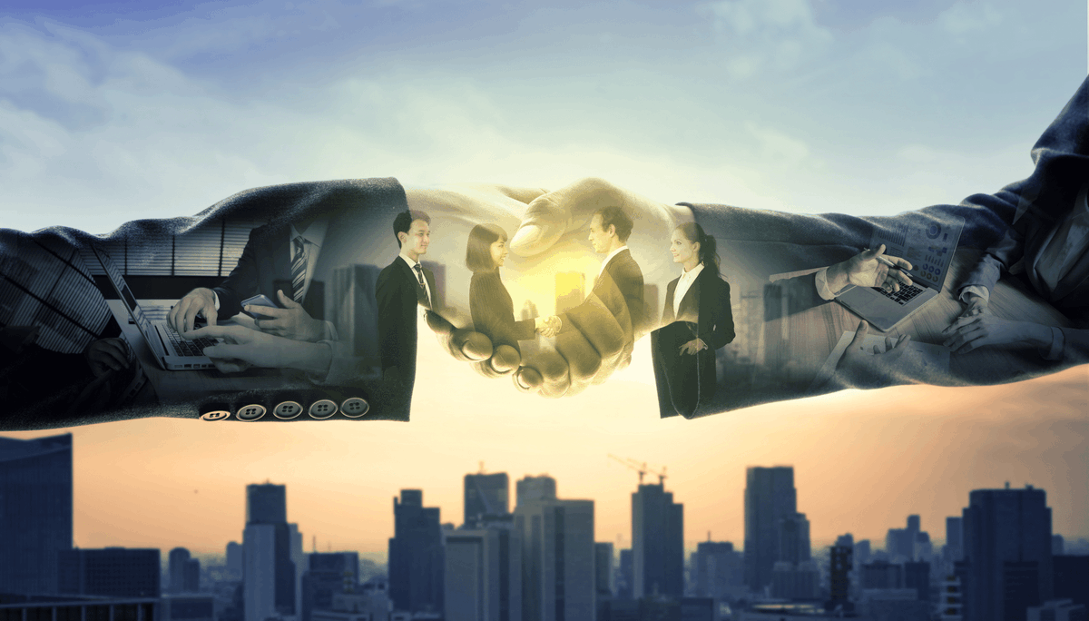vamosa's tweet photo. Aligning two #digital estates isn't easy: consolidating the data you have acquired with that which you already own &amp; creating a successful synergy is key. Our white paper illustrates how an external expert can help at every step of the #MA process: https://t.co/A5qisId3Yl https://t.co/iurS9gMFbj